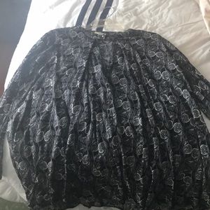 Umgee Blouse! Black and white patterned